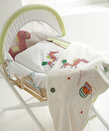 Moses Basket - M&P Gingerbread