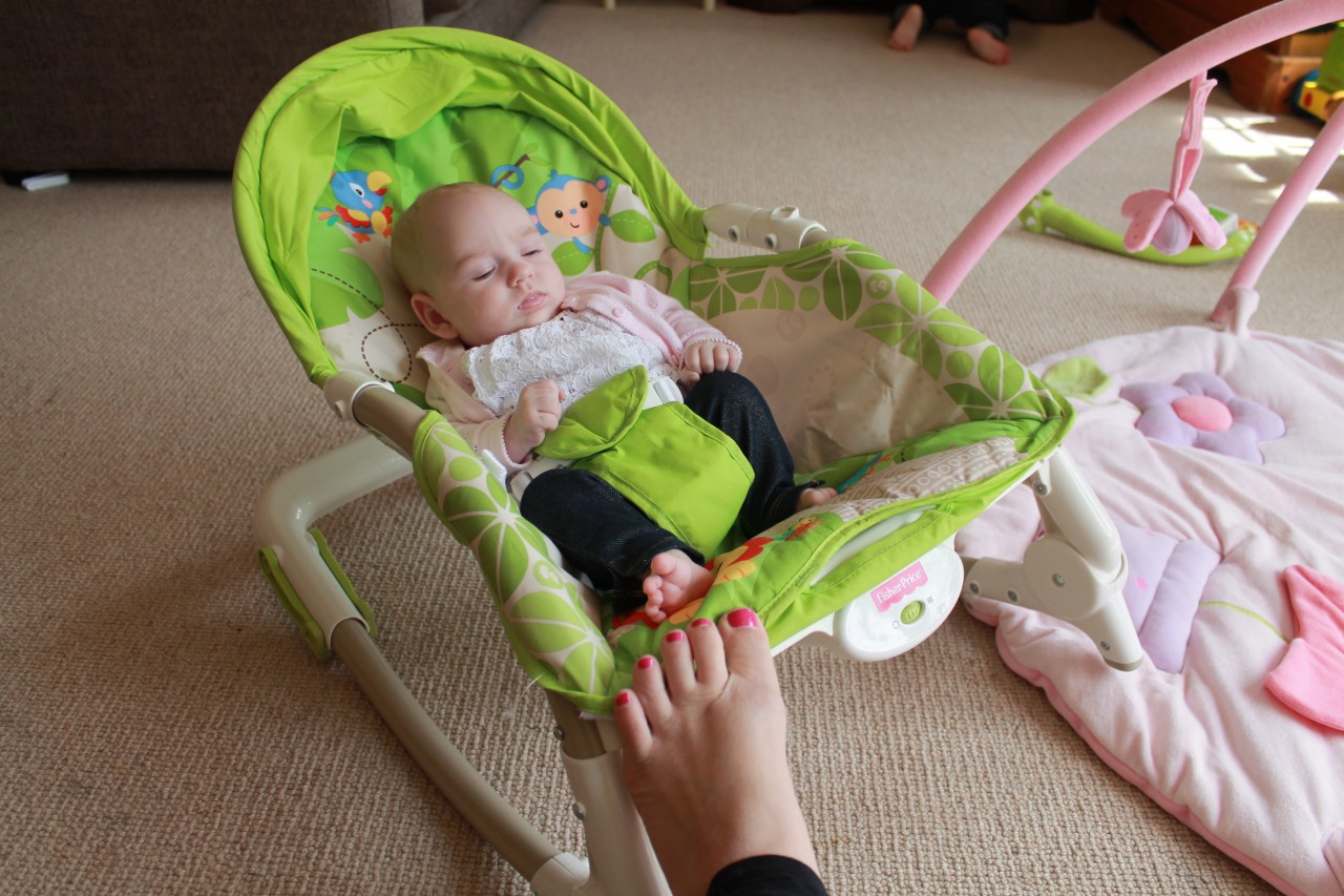 116 Heidi reviews: The Fisher Price Rainforest Friends Infant to Toddler Portable Rocker