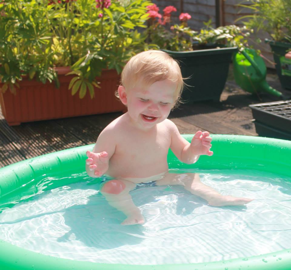 1005747 10151485968132190 957706998 n Tell Waltons how you keep your kids entertained in your garden, and win a wooden playhouse!